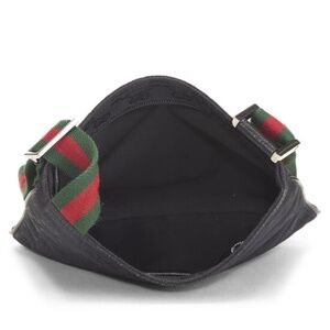 Vintage Gucci messenger crossbody